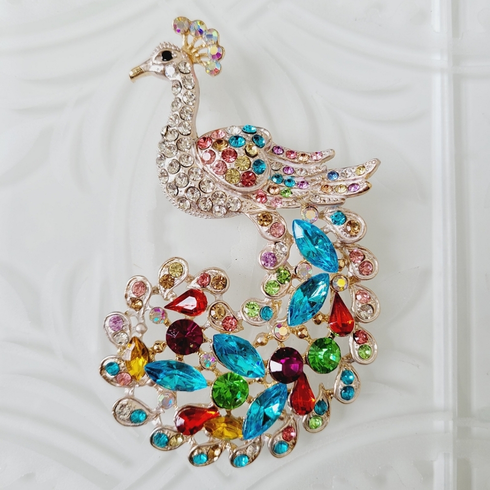 Jumbo Multi-colored Peack Pendant Purse Charm Key Ring NWT